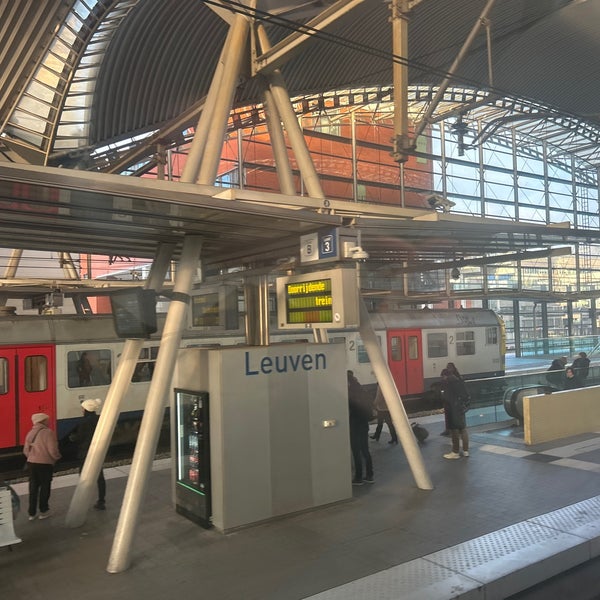 Снимок сделан в Station Leuven пользователем Mustafa C. 12/7/2022