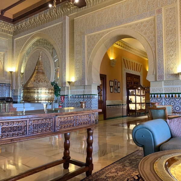 Das Foto wurde bei Hotel Alhambra Palace von Norah am 6/14/2019 aufgenommen