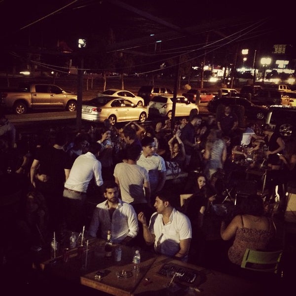 Photo prise au Overtime Bar &amp; Grill par Eduardo C. le9/14/2014