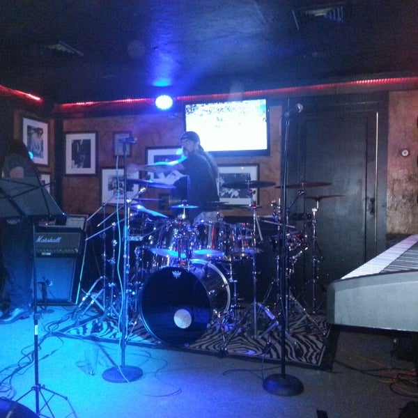 Foto tomada en The Duck Inn Pub  por Duane A. el 5/13/2013