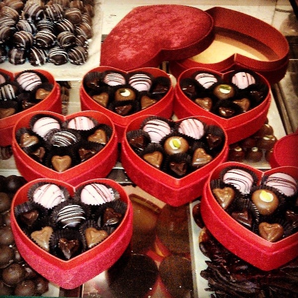 Foto scattata a Gusto Chocolate da Firat K. il 2/12/2014