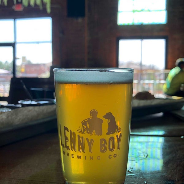 Снимок сделан в Lenny Boy Brewing Co. пользователем Kevin C. 3/8/2020