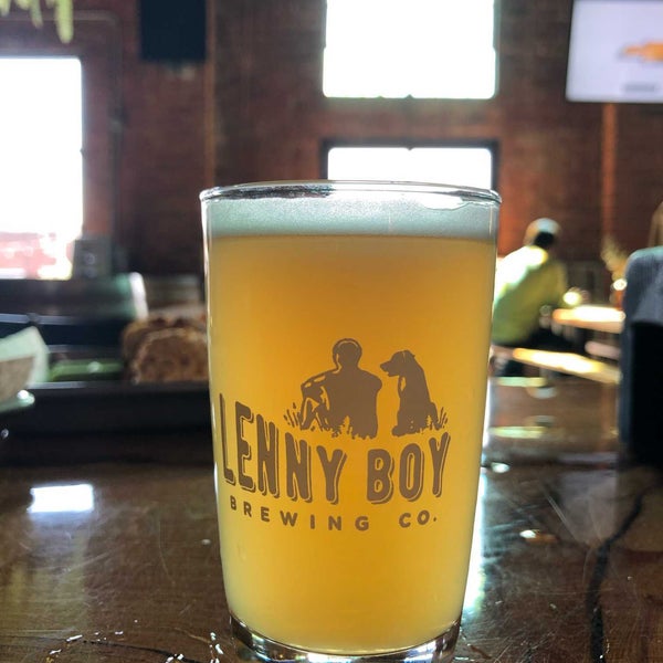Снимок сделан в Lenny Boy Brewing Co. пользователем Kevin C. 3/8/2020