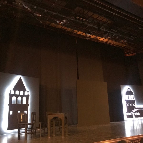 1/19/2018 tarihinde Yusuf ş.ziyaretçi tarafından Sahne Tozu Tiyatrosu Fehmi İşgören Sahnesi'de çekilen fotoğraf