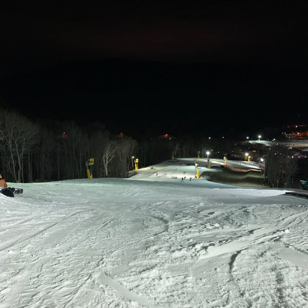 Das Foto wurde bei Whitetail Ski Resort von A am 2/24/2020 aufgenommen