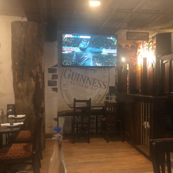 Foto tomada en Kildare&#39;s Irish Pub  por Adrienne P. el 12/2/2018