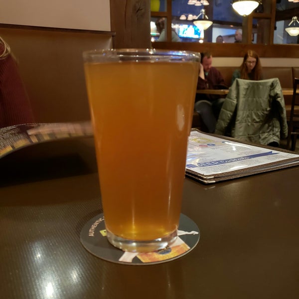 Photo taken at Ruddy Duck Brewery &amp; Grill by Sean H. on 3/25/2018
