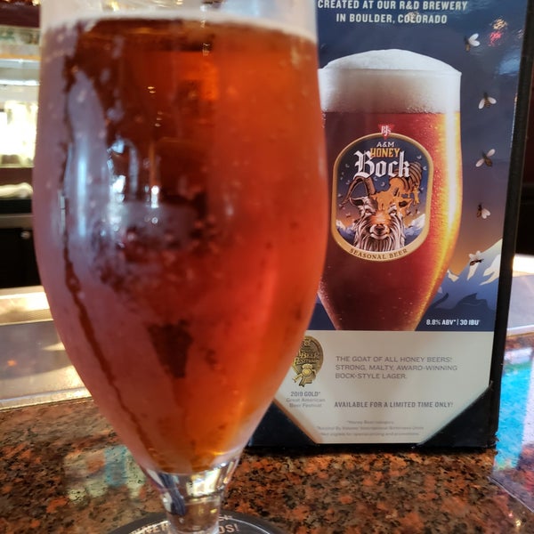 Photo taken at BJ&#39;s Restaurant &amp; Brewhouse by William M. on 3/13/2020