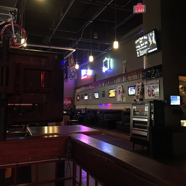 Q bar. Бар q bar. qq бар санкт-петербург.