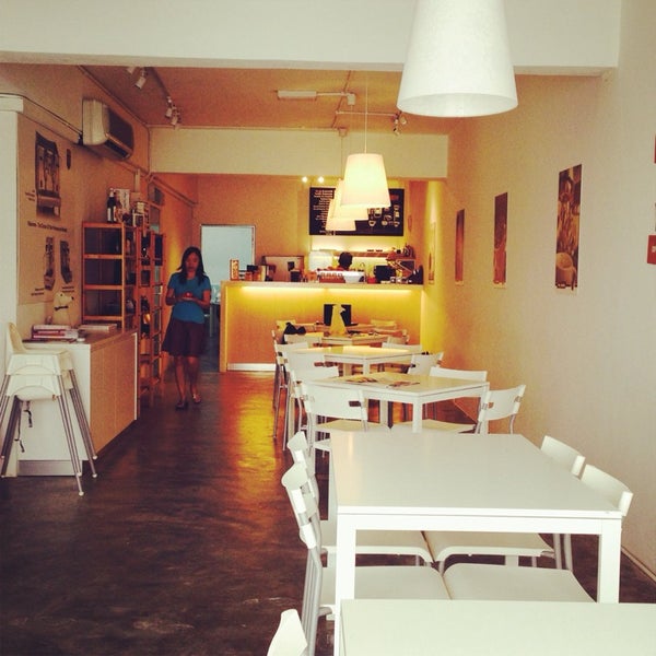 Foto tirada no(a) MyEspresso Cafe por Yeow W. em 1/18/2014