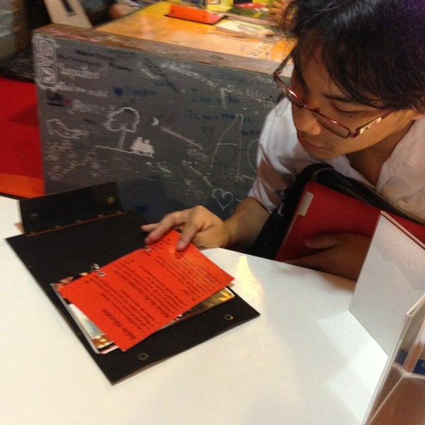7/18/2013 tarihinde จูนซ์-ซัง ว.ziyaretçi tarafından D.O.D Cafe (甜の部)'de çekilen fotoğraf