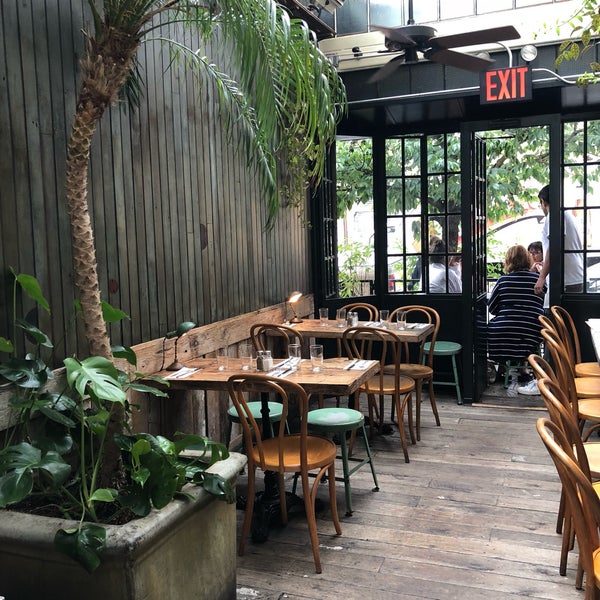 9/21/2018 tarihinde Deborah B.ziyaretçi tarafından Cafe Colette'de çekilen fotoğraf