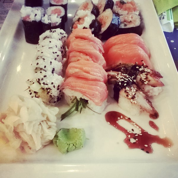 Photo prise au Sushi Corner par Nikita G. le2/13/2016