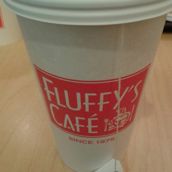 Photo taken at Fluffy&#39;s Cafe &amp; Pizzeria by Debora on 2/8/2014