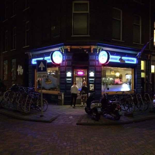 Foto tirada no(a) Coffeeshop IBIZA Amsterdam por Coffeeshop IBIZA Amsterdam em 12/25/2013