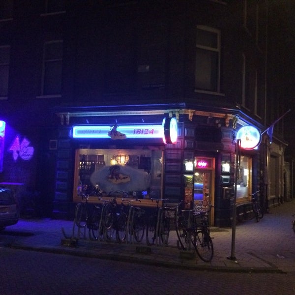 4/4/2014 tarihinde Coffeeshop IBIZA Amsterdamziyaretçi tarafından Coffeeshop IBIZA Amsterdam'de çekilen fotoğraf