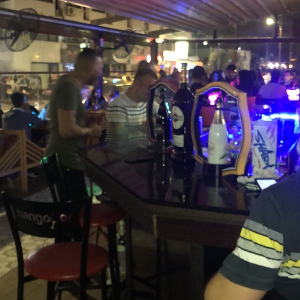 10/26/2019にMasood Z.がHangover Cafe &amp; Barで撮った写真