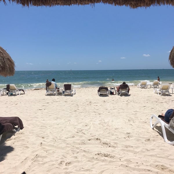 Das Foto wurde bei Secrets Capri Riviera Cancun von Cheryl A. am 4/18/2018 aufgenommen