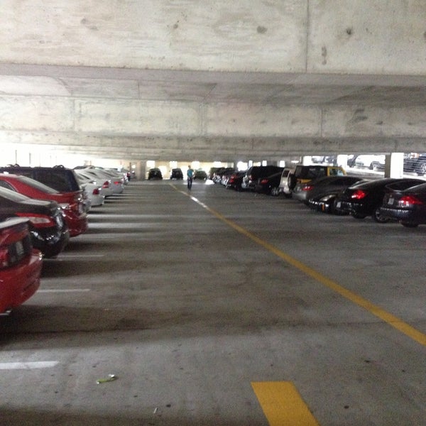 Гараж в майами ютуб. La garage miami пол. museum garage майами внутри. museum garage майами план.