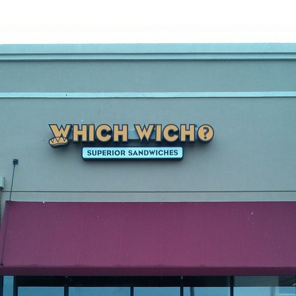 Photo prise au Which Wich? Superior Sandwiches par Which Wich? P. le5/2/2013
