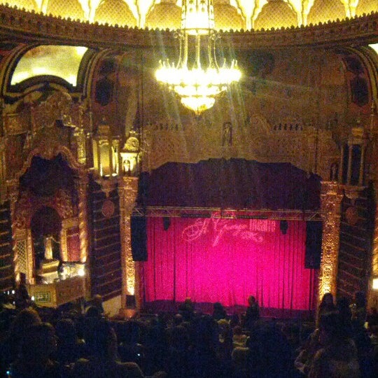 Foto scattata a St. George Theatre da Spencer H. il 11/18/2012