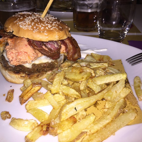 Photo taken at The Burger Factory Roma by Sebastiano R. on 9/10/2015