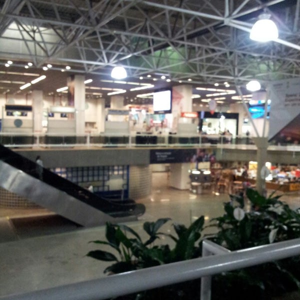 Photo taken at Brasília Presidente Juscelino Kubitschek International Airport (BSB) by Guaracy Jr. S. on 6/23/2013