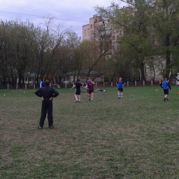 Стадион красный Сулин