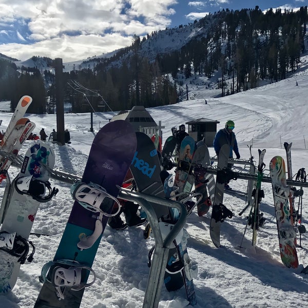 1/31/2023 tarihinde RAziyaretçi tarafından Mammoth Mountain Ski Resort'de çekilen fotoğraf