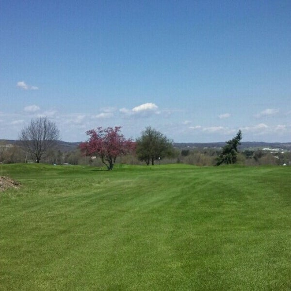 Norvelt Golf Course 168 Holly Pl