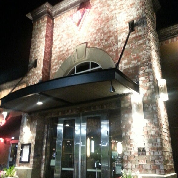 Foto diambil di BJ&#39;s Restaurant &amp; Brewhouse oleh CowboySeth F. pada 9/10/2013