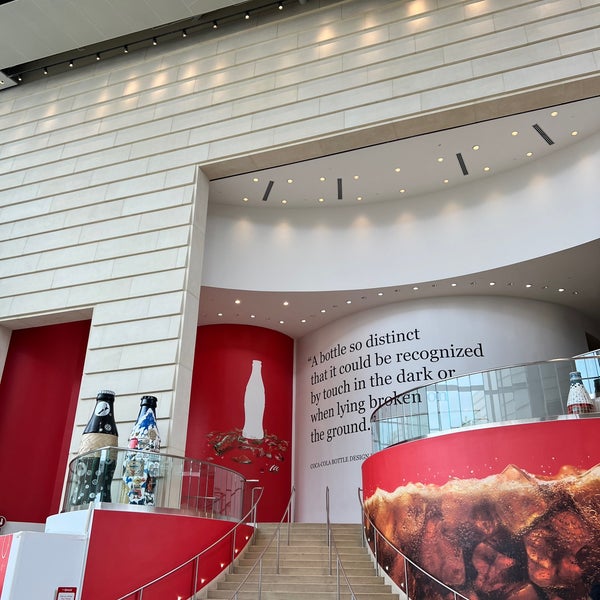 Photo taken at World of Coca-Cola by Anna L. on 10/13/2023