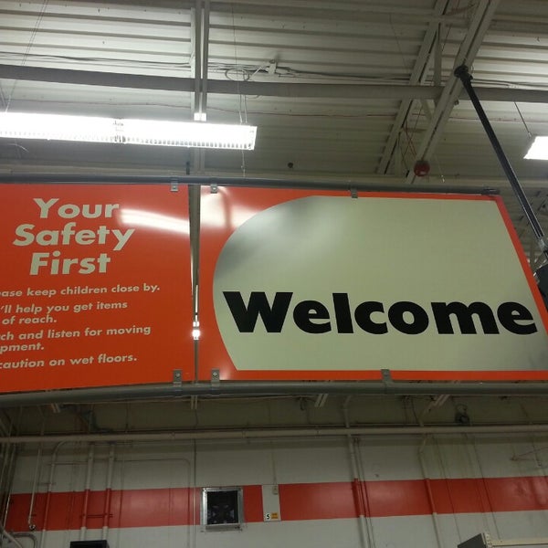 The Home Depot Charleston, WV'da fotoğraflar