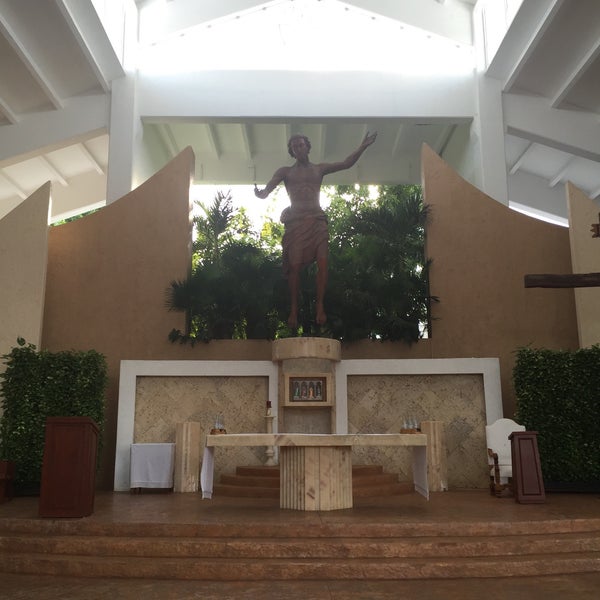 Foto tirada no(a) Parroquia de Cristo Resucitado por Gonzalo C. em 11/13/2015