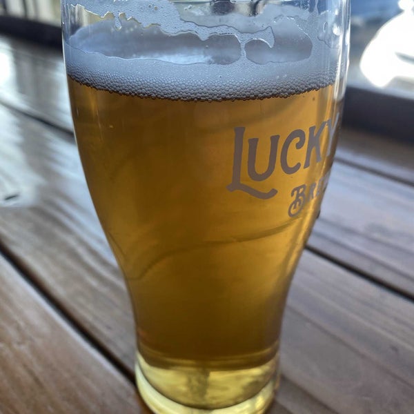 Photo taken at Lucky Luke Brewing Company by Cory B. on 4/24/2022