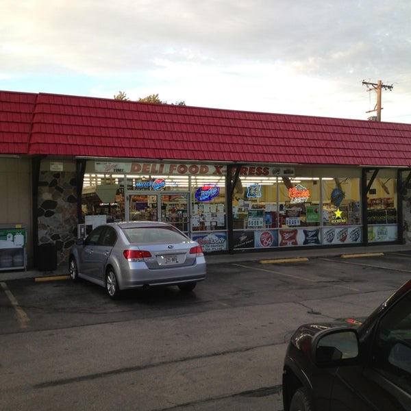 Deli Food Express Convenience Store in Racine