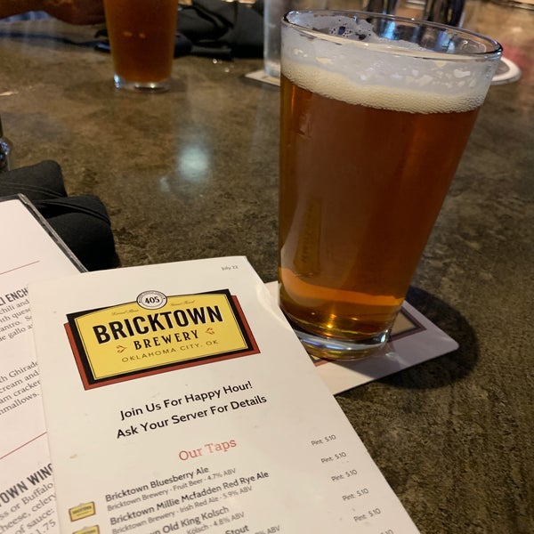 Das Foto wurde bei Bricktown Brewery von Kara am 8/9/2019 aufgenommen