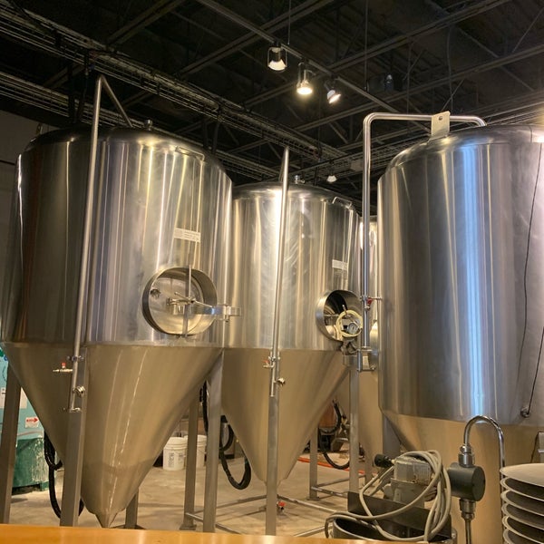 Foto diambil di Dog Rose Brewing Co. oleh Kara pada 8/3/2019