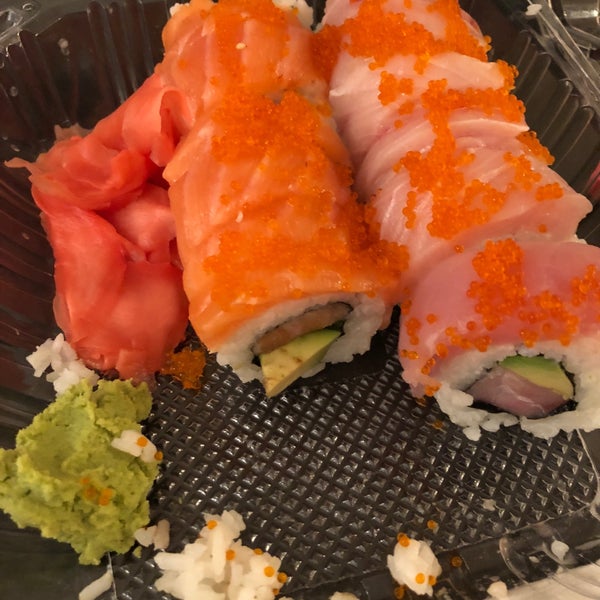 Адалет 6 г суши парк фото. Sushi town горячий ключ. Суши г октябрьский. Суши шеф петрозаводск. Наборы роллов.