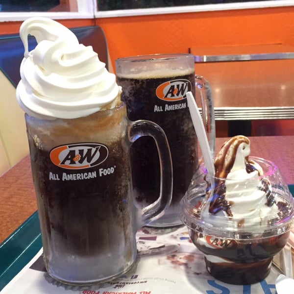 Photo taken at A&amp;W Restaurant by VIEWWO O. on 6/10/2016