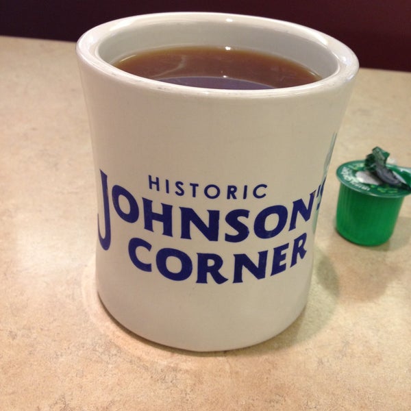 Снимок сделан в Johnson&#39;s Corner пользователем Dave O. 4/21/2013