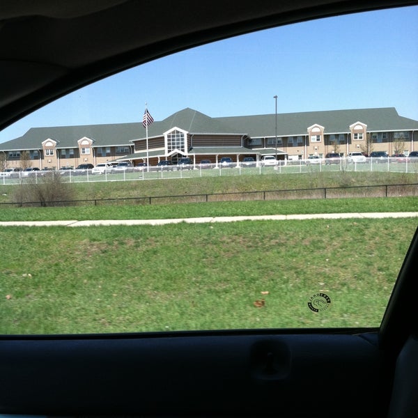 Sarah Banks Middle School Middle School in Wixom
