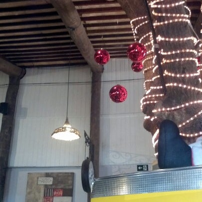 Das Foto wurde bei Restaurante Rancho da Costela von Viviam A. am 12/2/2012 aufgenommen