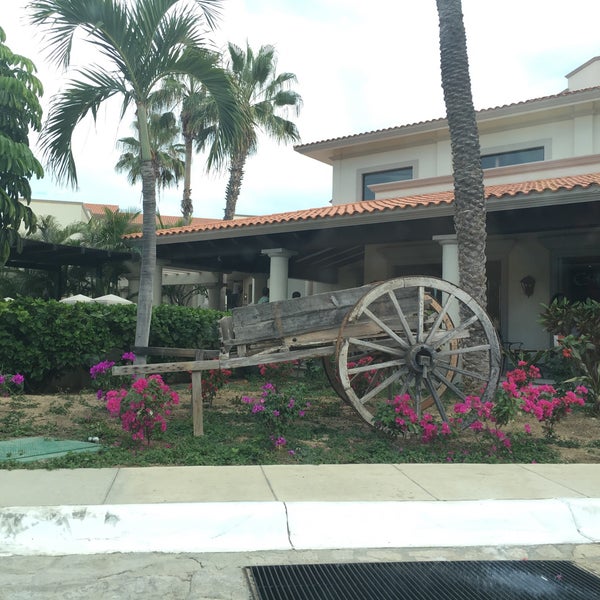 Photo taken at Dreams Los Cabos Suites Golf Resort &amp; Spa by Clo P. on 11/11/2015