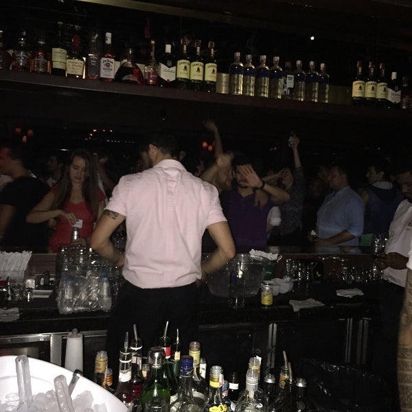 12/13/2014にJander M.がLions Nightclubで撮った写真