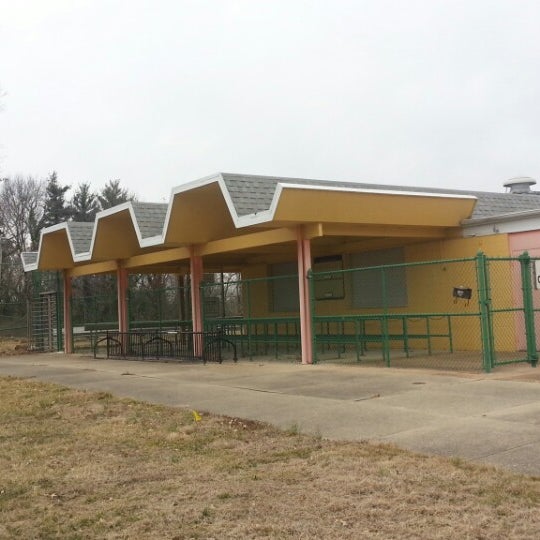 Belleville Swimming Pool Swimming Pool in Belleville