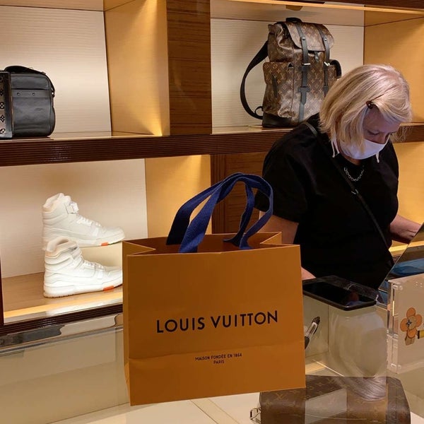 Photos at Louis Vuitton - Boutique in Palm Beach Garden