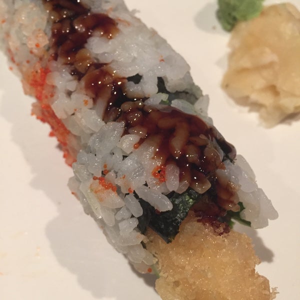 Foto tirada no(a) Kumo Sushi por mets em 8/27/2015