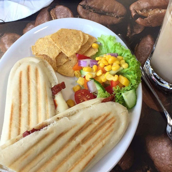 The Turquoise Teapot Newark on Trent, Nottinghamshire