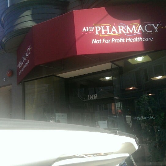 Foto tirada no(a) AHF Pharmacy - CASTRO (SF) por Antoine M. em 6/13/2014